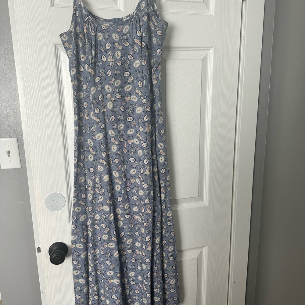 Y2K super cute 90s dress! Energie Blue Floral Midi Dress